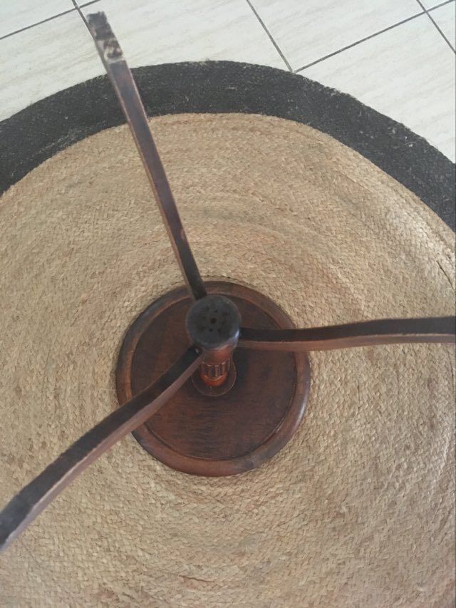 Sellette, English-style pedestal