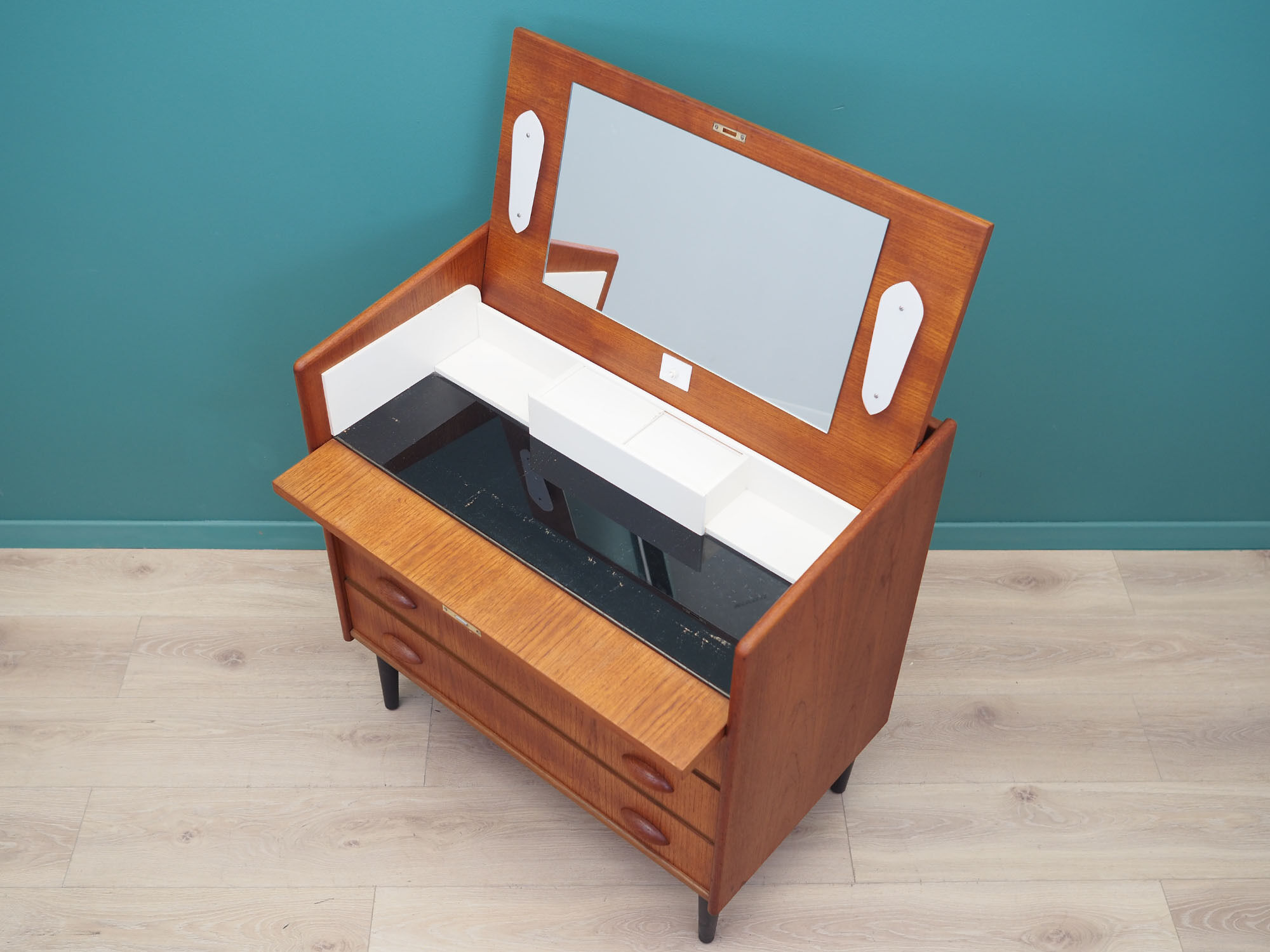Coiffeuse en teck, design scandinave, années 1960, fabriquée par SW Finland