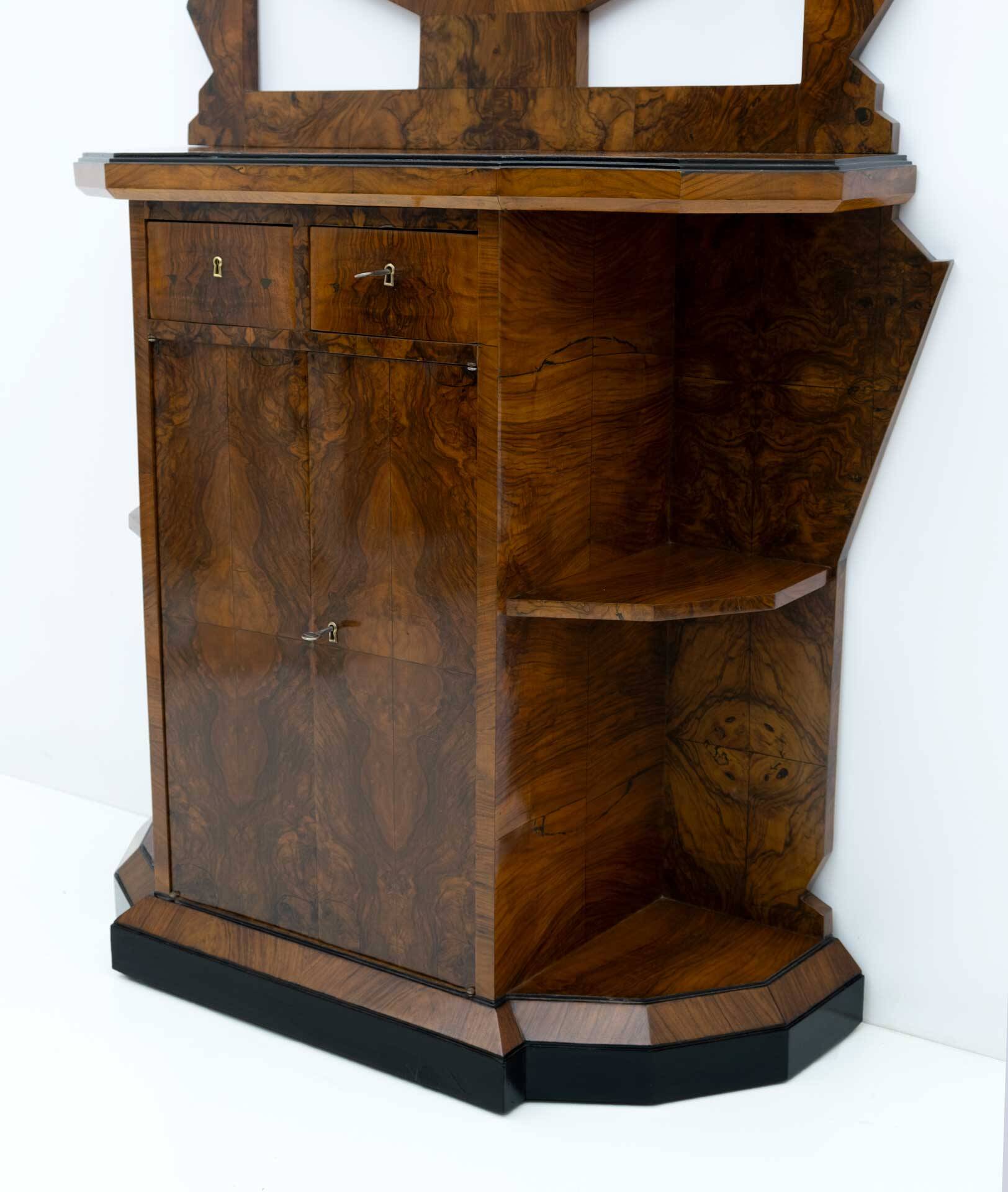 Art Deco Italian Walnut Briar Sideboard with Mirror, Early 20th Century