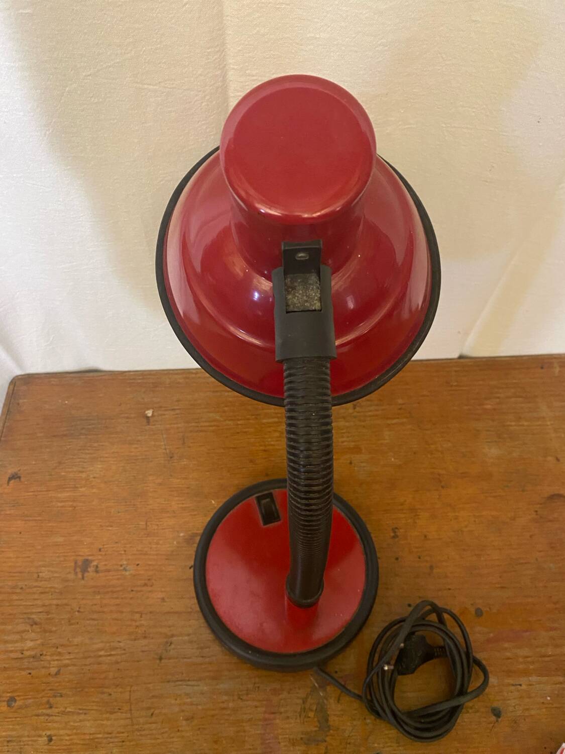 Antique style desk lamp aluminor red metal + black plastic vintage