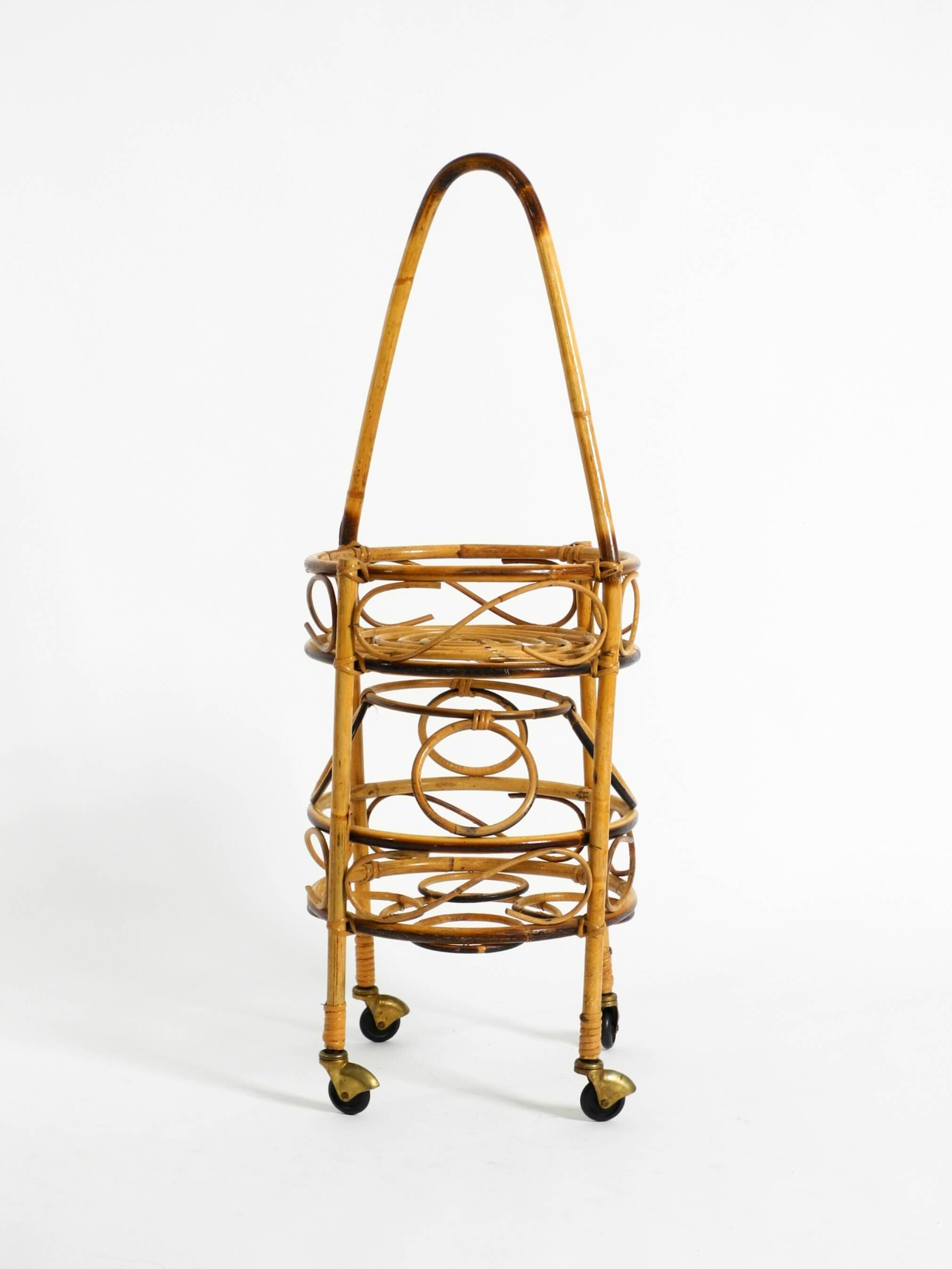 Italian Mid Century bar and serving trolley made of bamboo with wheels