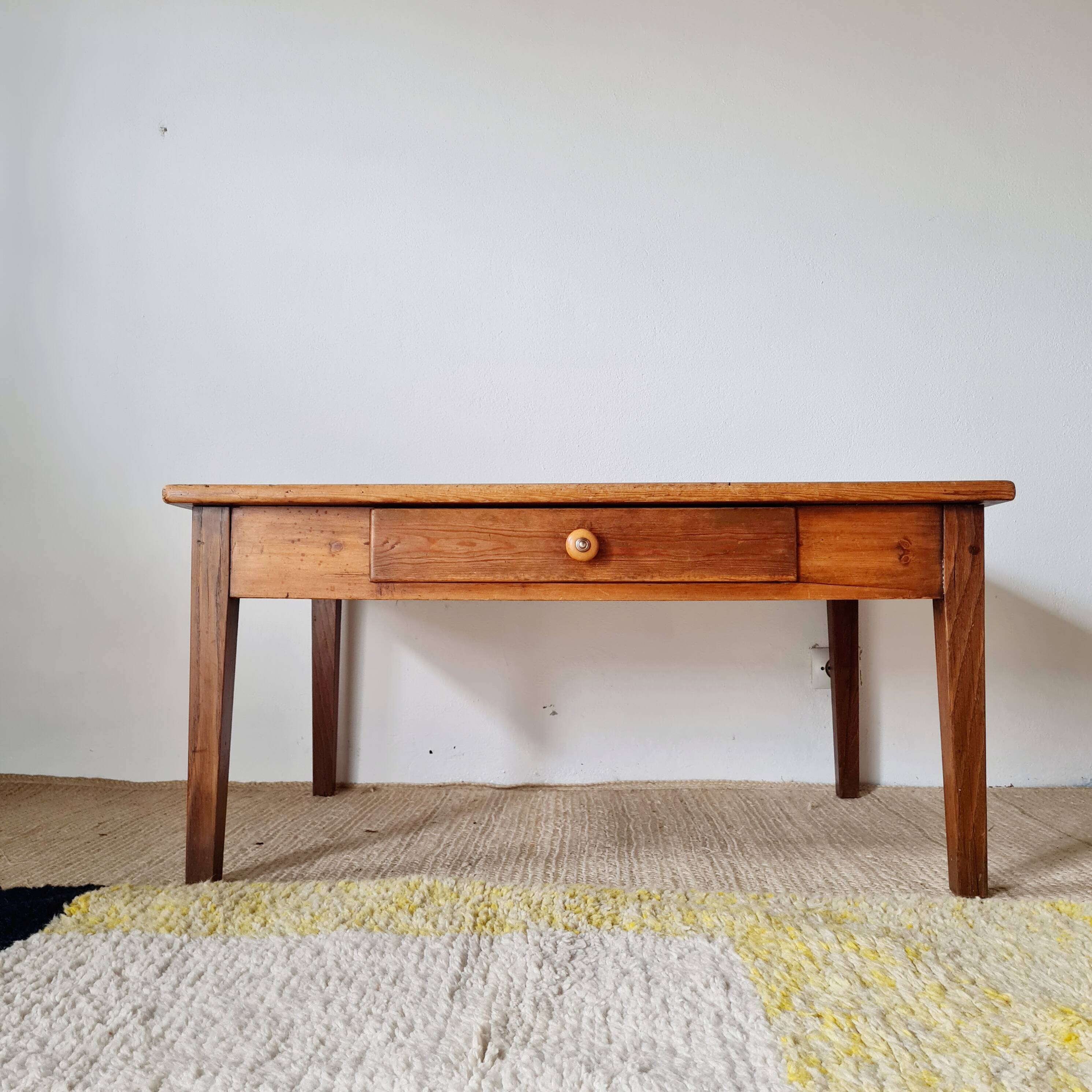 Low farmhouse table with drawer - L100