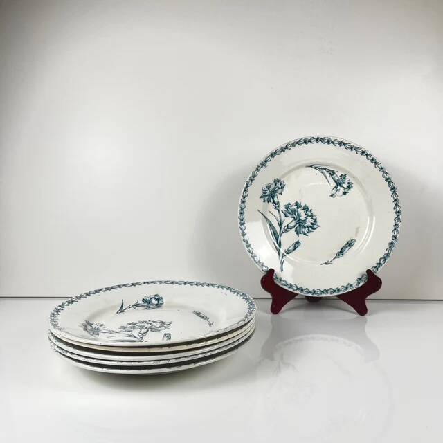 Set of 6 flat plates model "Oeillet", KG Lunéville, ironstone, 19th century