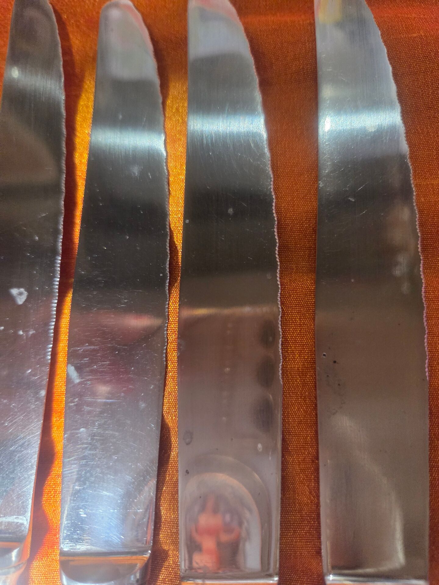 Table knives