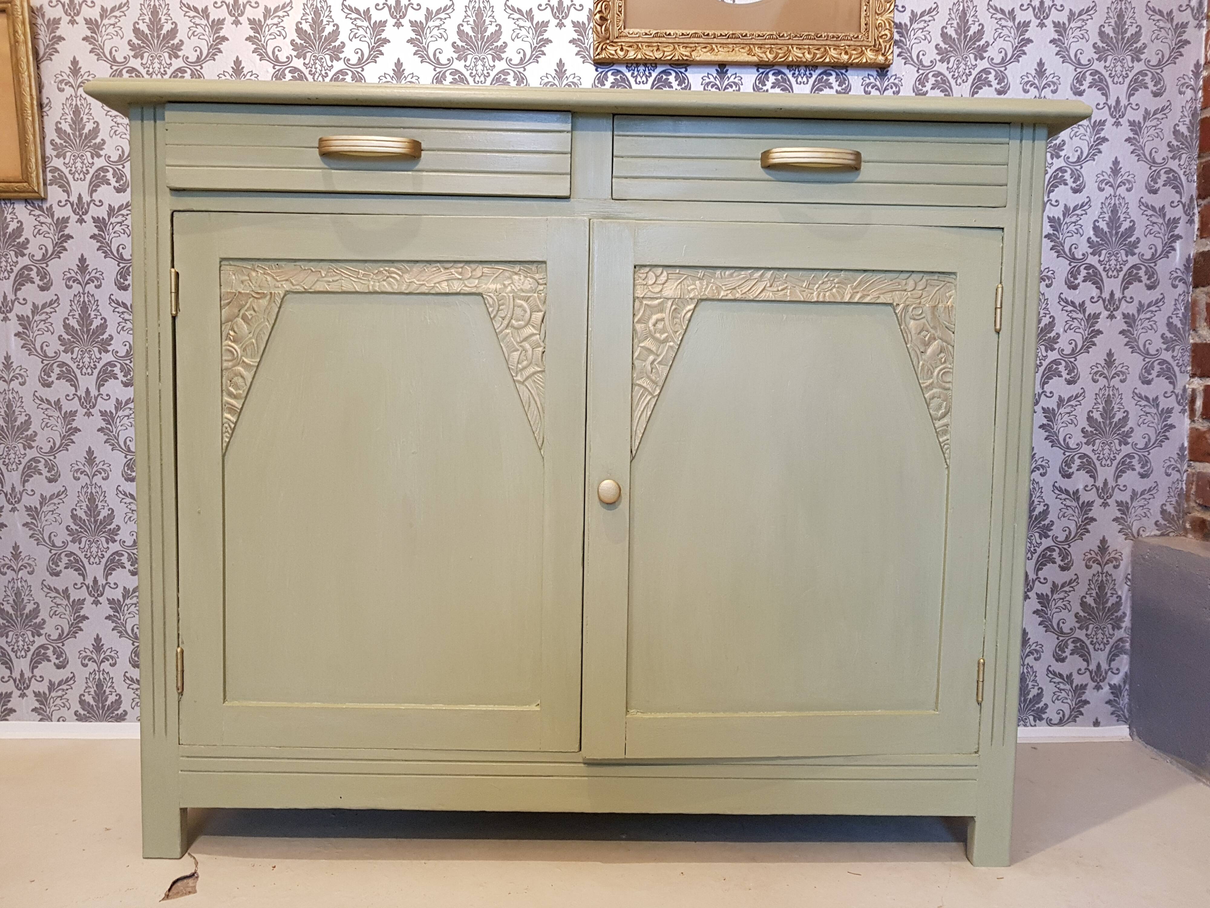 Low wood sideboard 2 doors