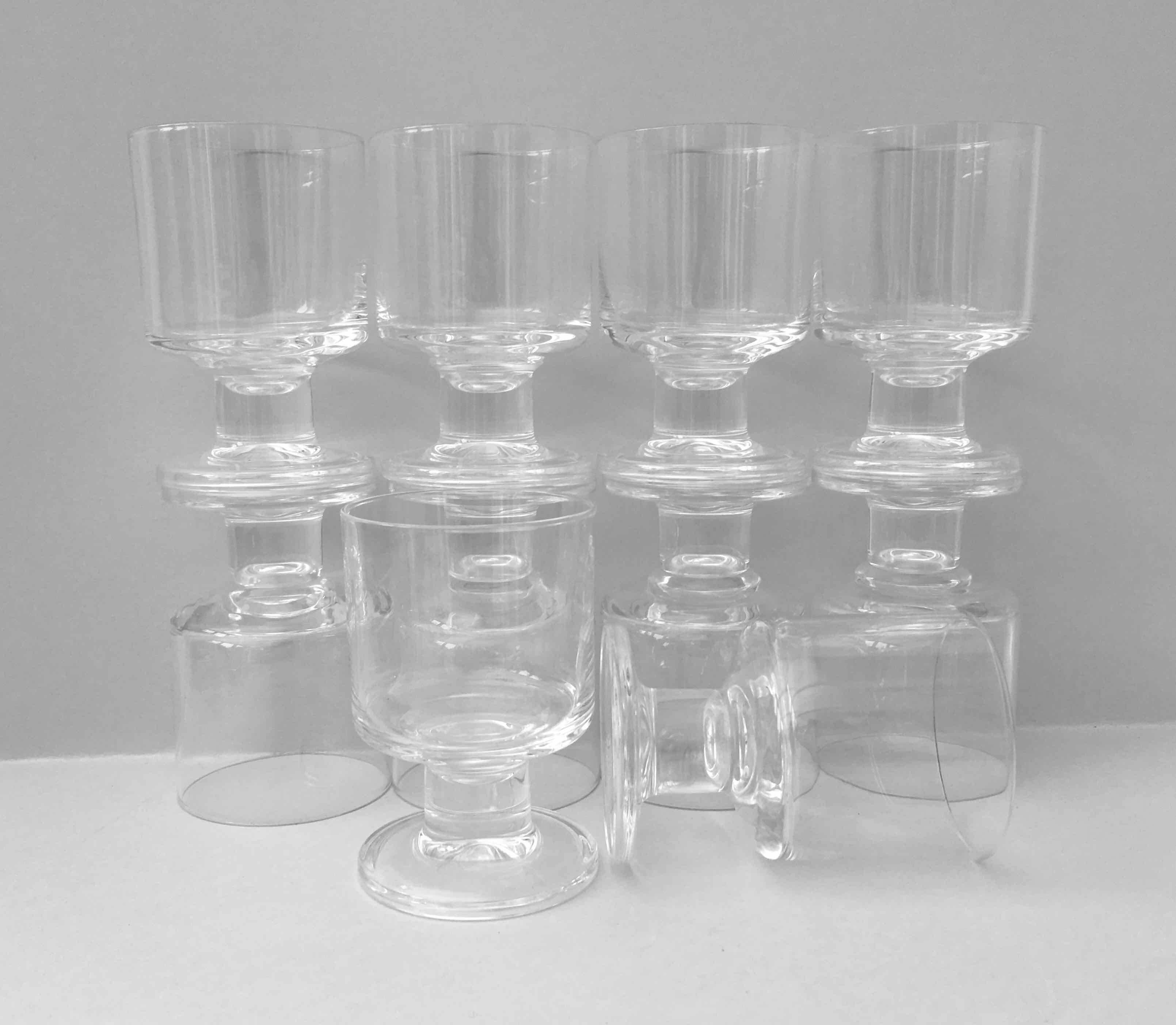 10 crystal wine glasses