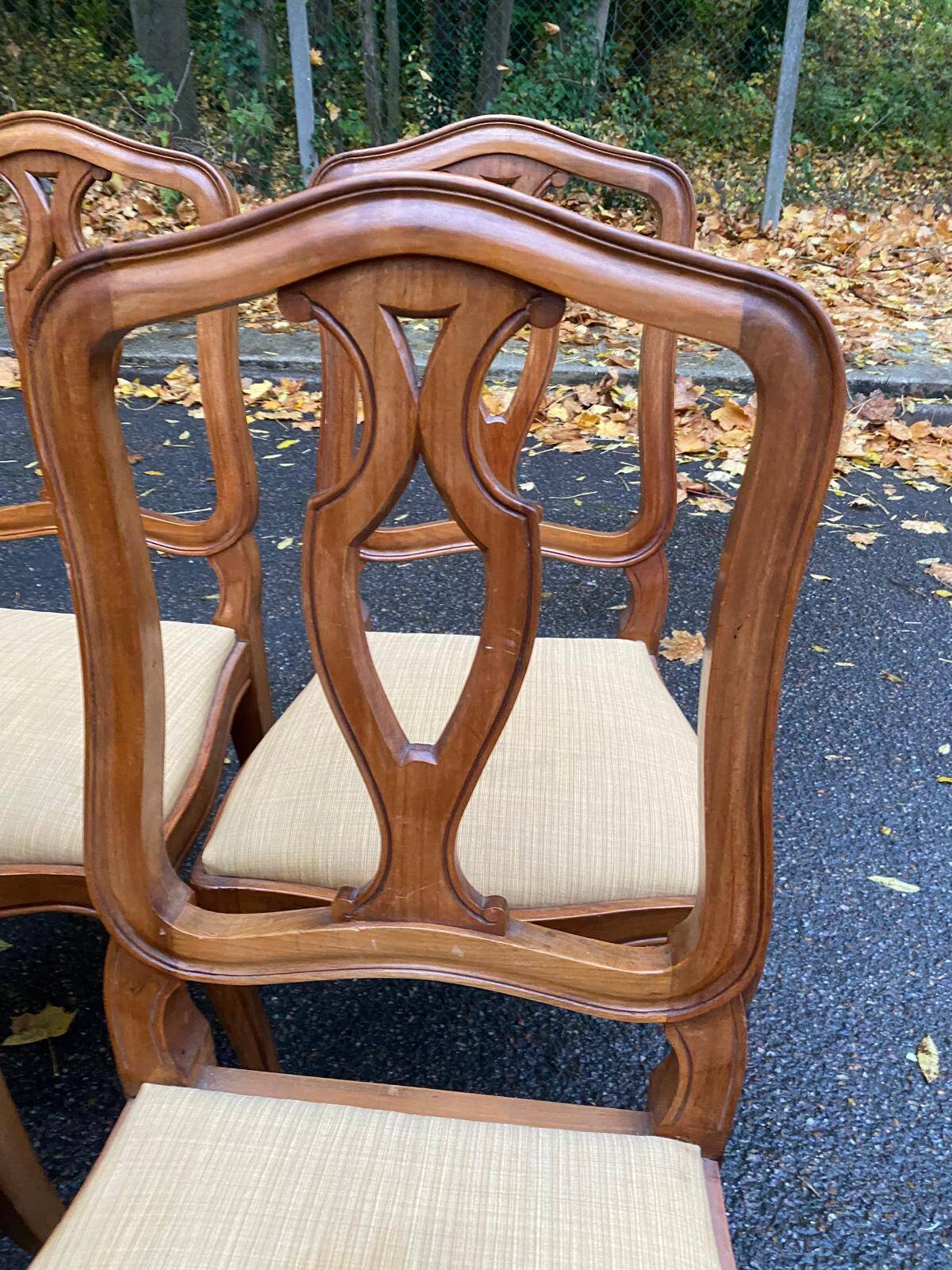 6 chaises Louis XV style régence en bois massif et tissu jaune beige