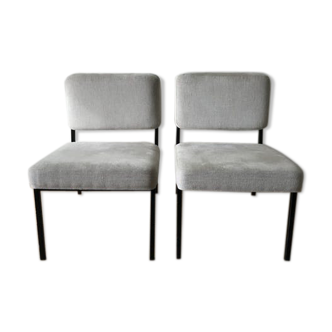 Paire de chauffeuses modernistes