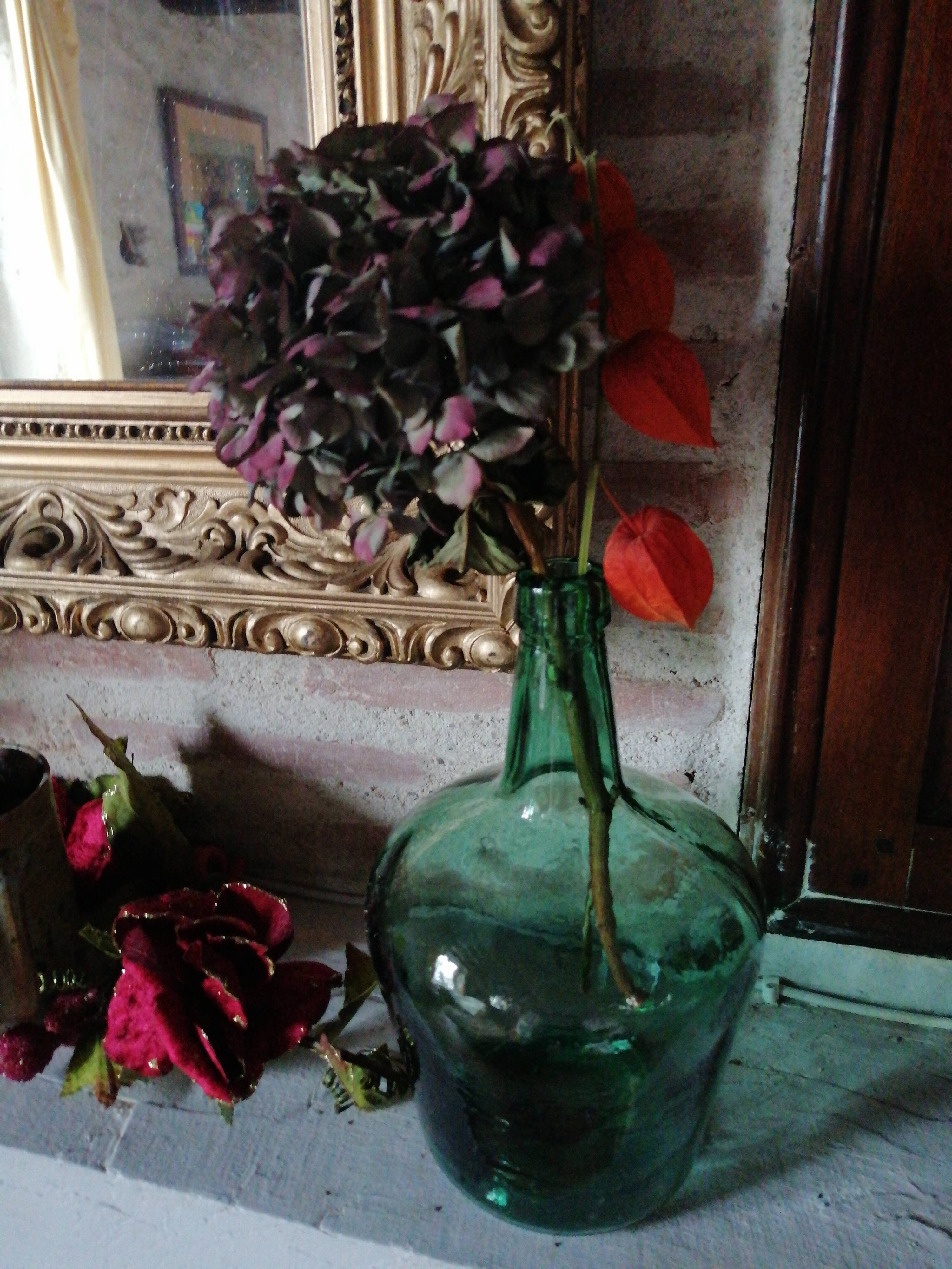 Green demijohn candy