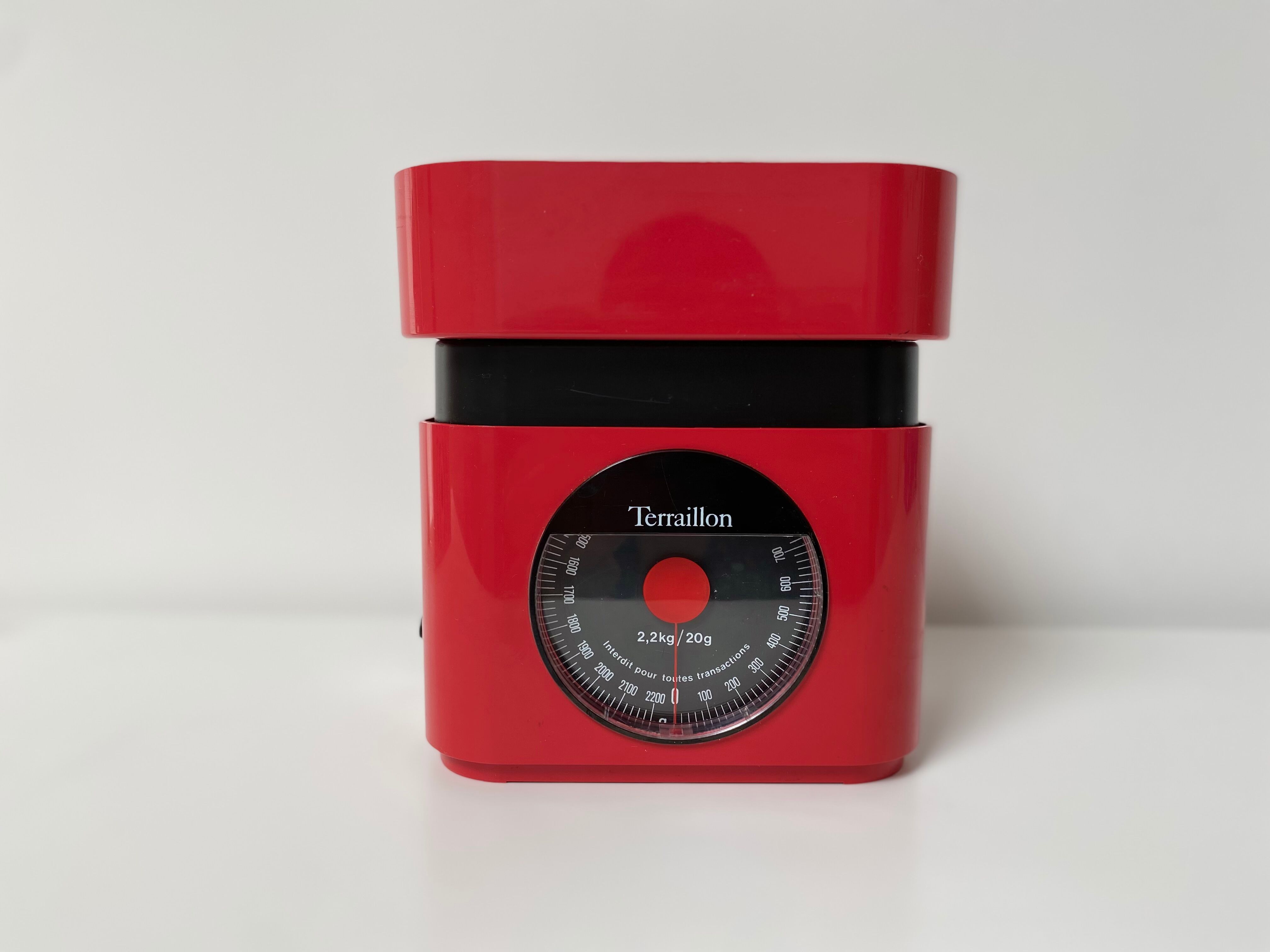 Kitchen scale Terraillon red