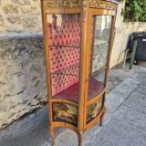 Louis xv curved display case with romantic scene