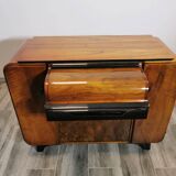 Armoire Gramophone par Jindrich Halabala