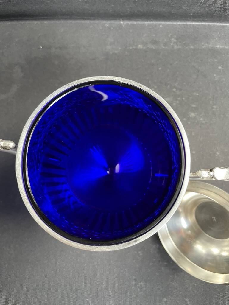 Drageoir, jam maker – Silver metal and blue crystal