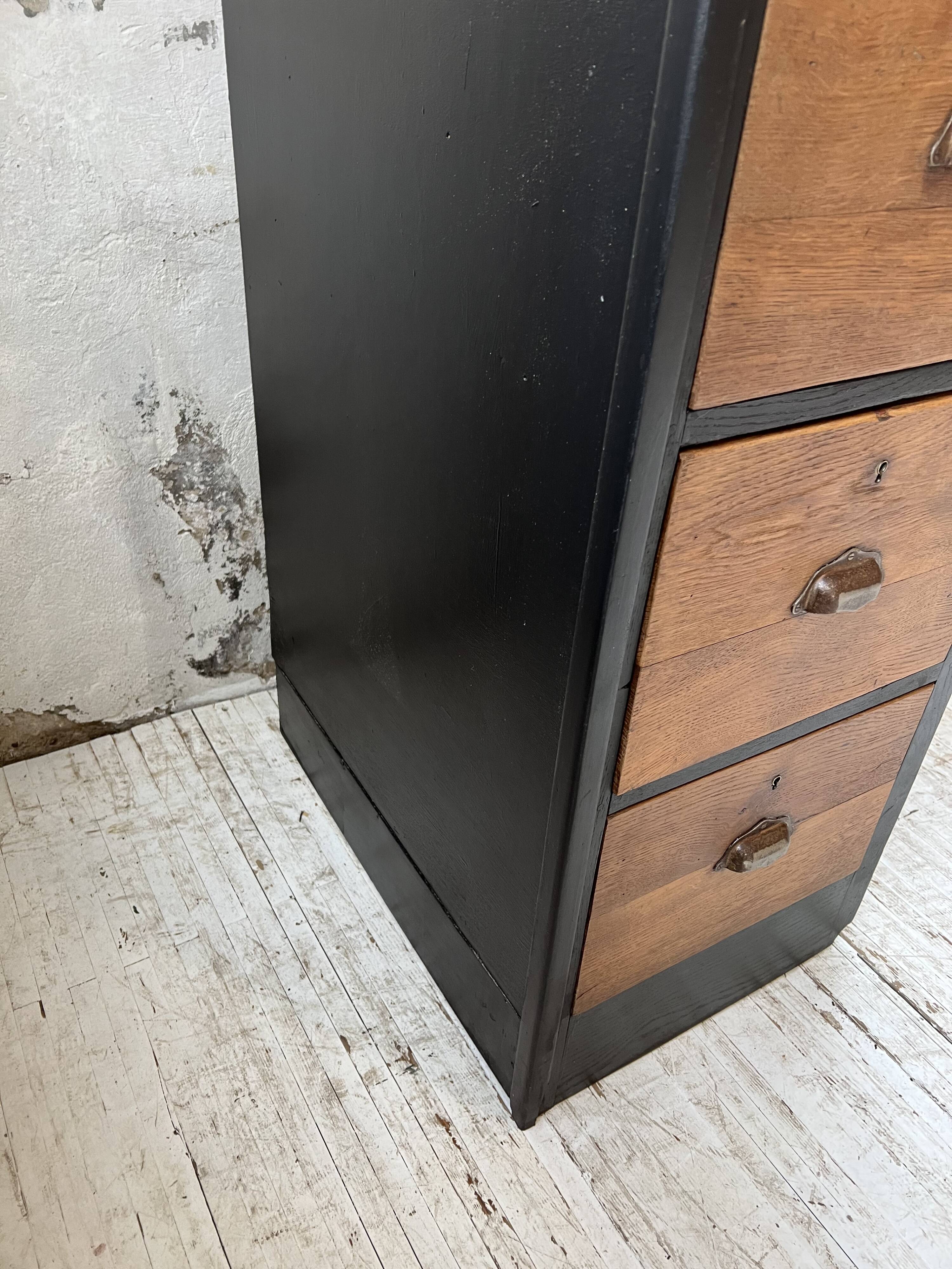 3-drawer column trade cabinet