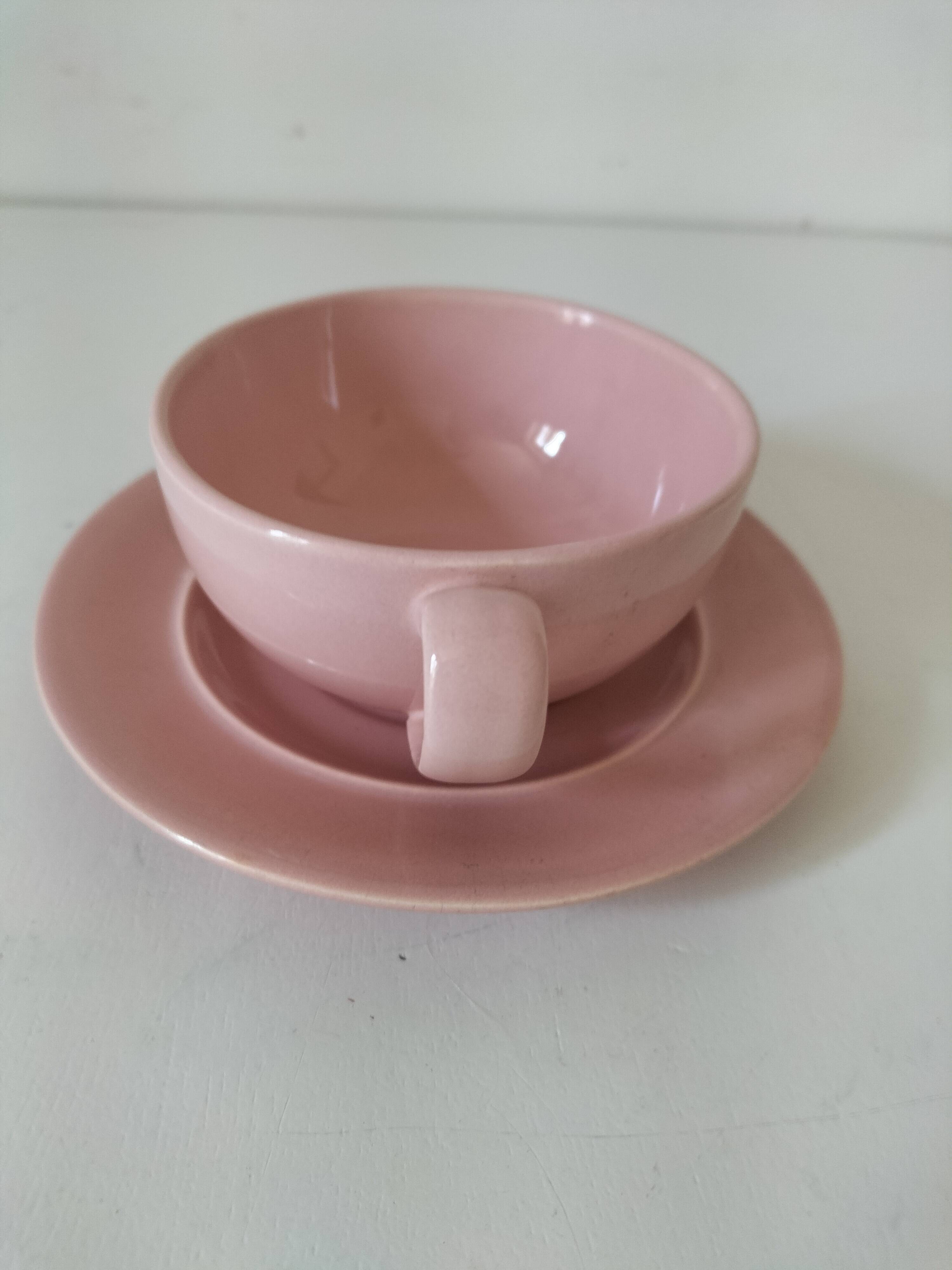 Cup and saucer Salins France in powdered pink earthenware – 1950s-60s