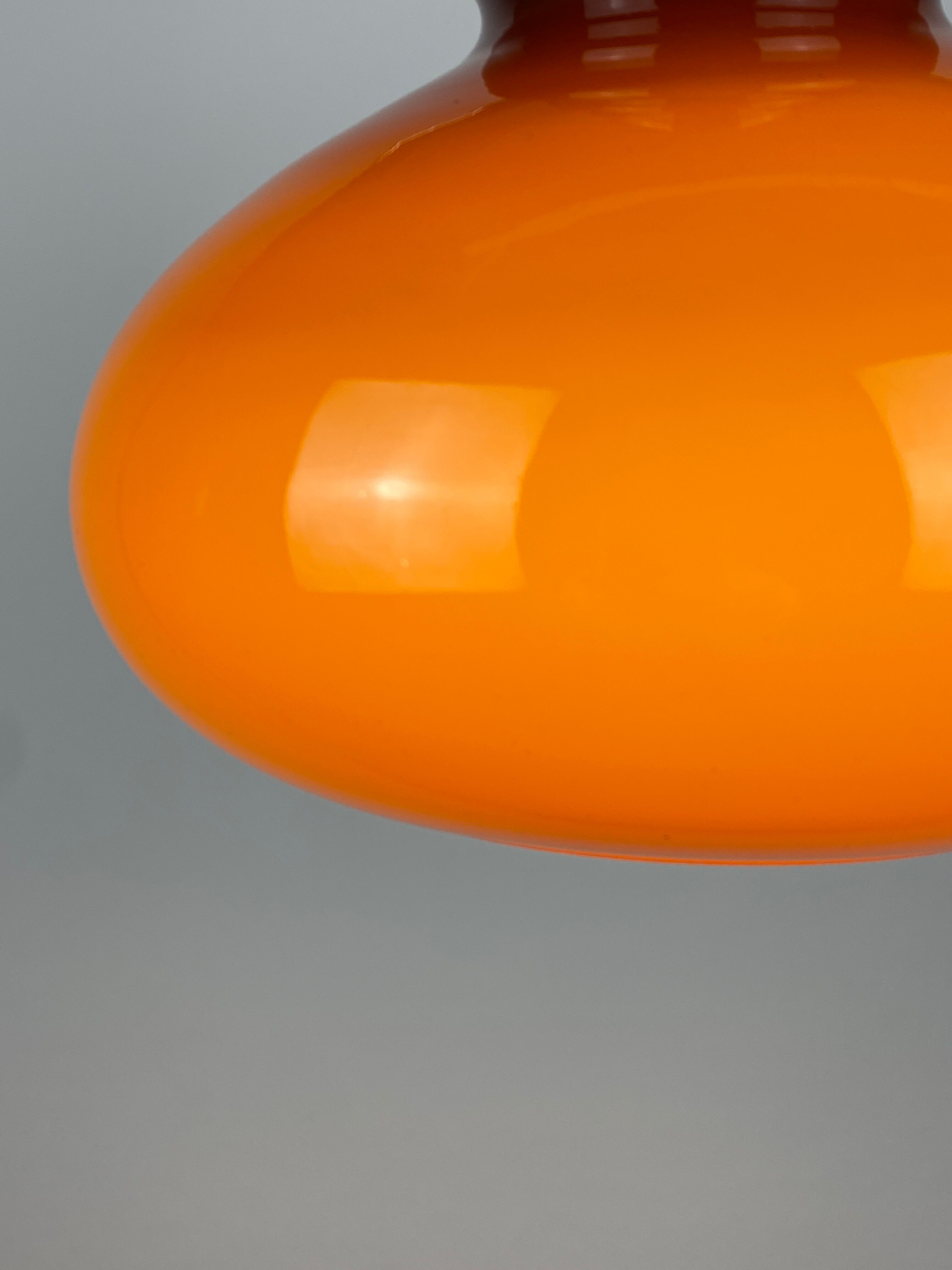 Suspension en verre brun foncé par Peill et Putzler 1960