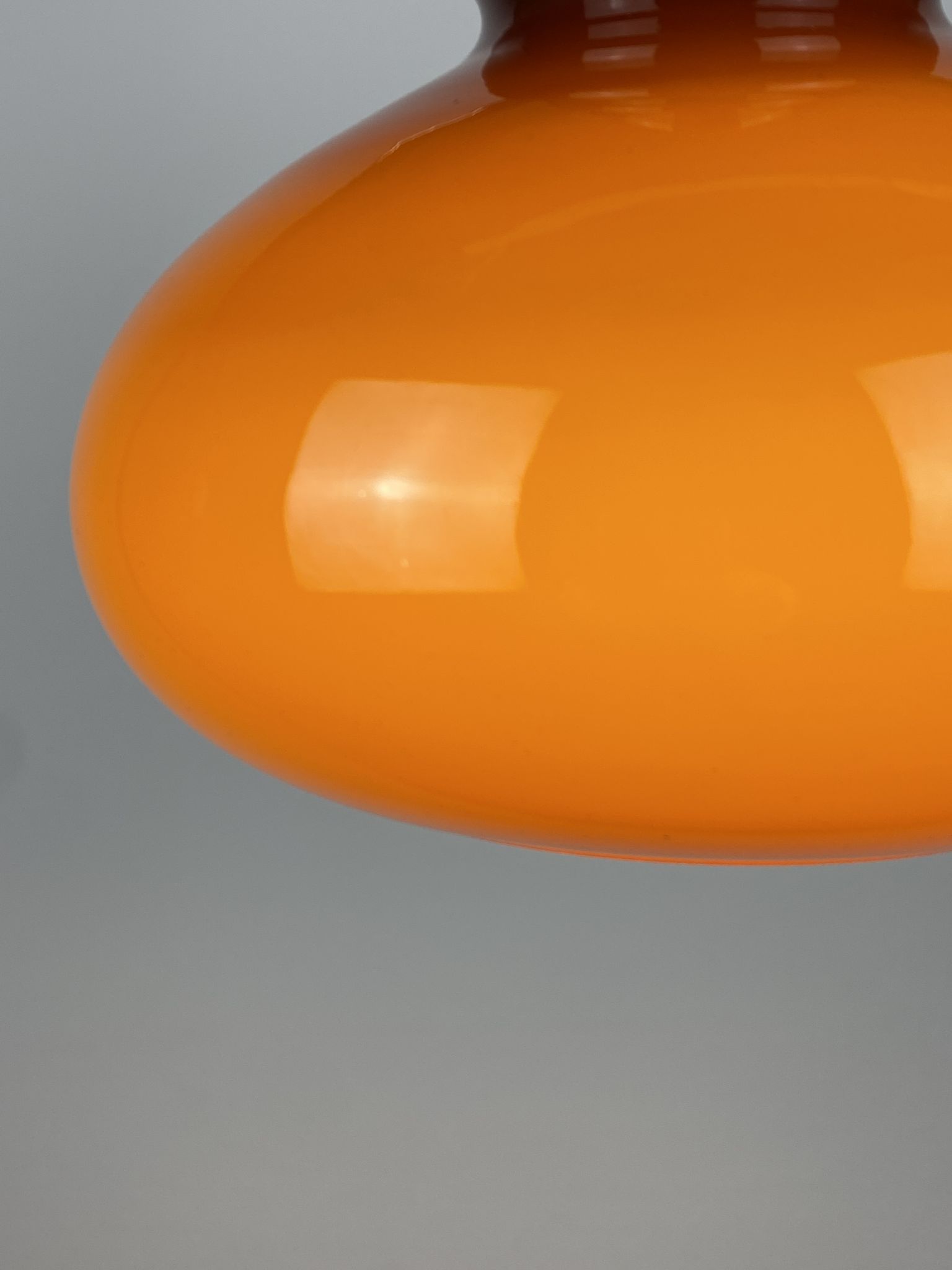 Suspension en verre brun foncé par Peill et Putzler 1960