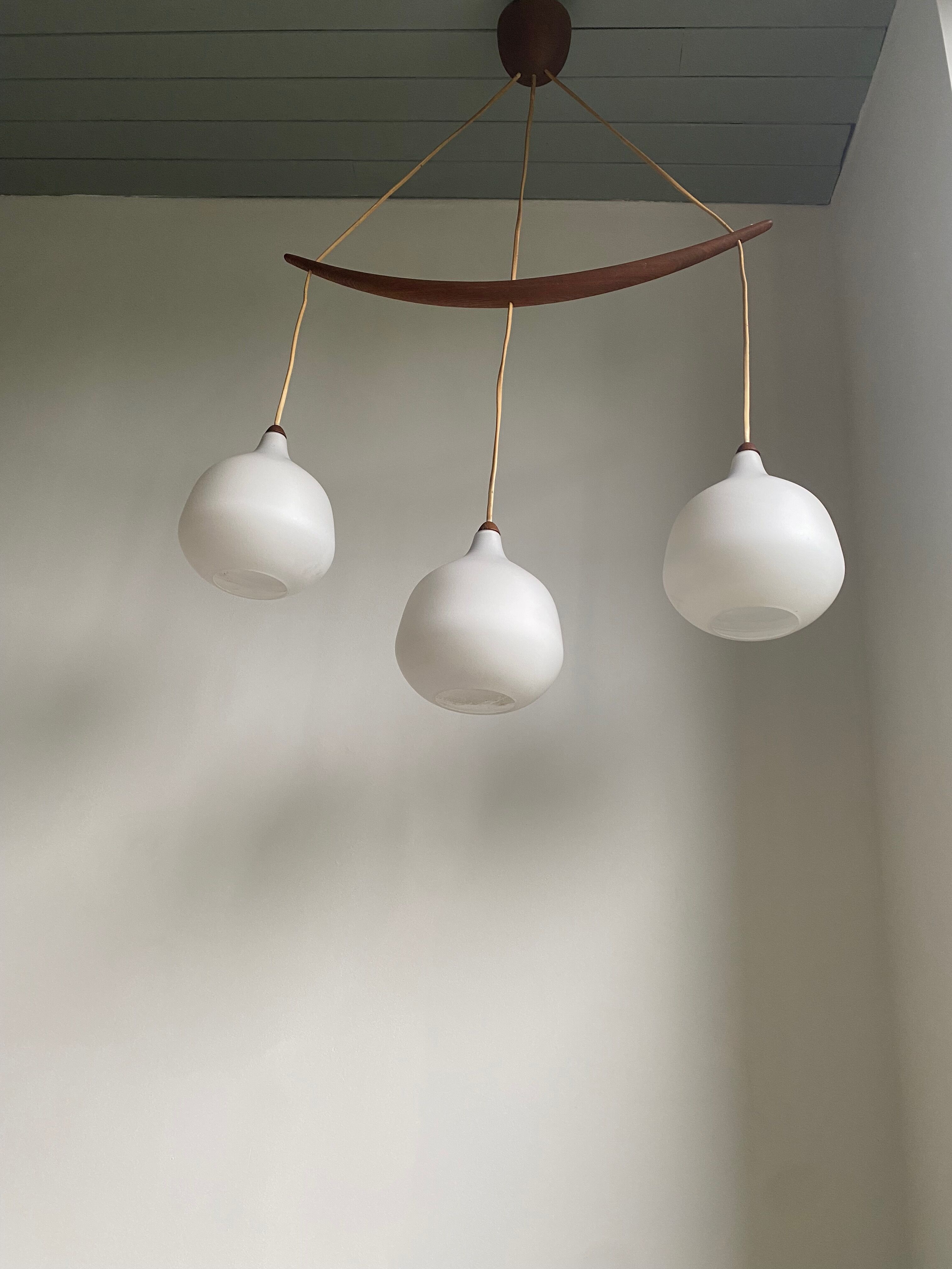 Opaline lamp and teak by Uno and Östen Kristiansson for Luxus