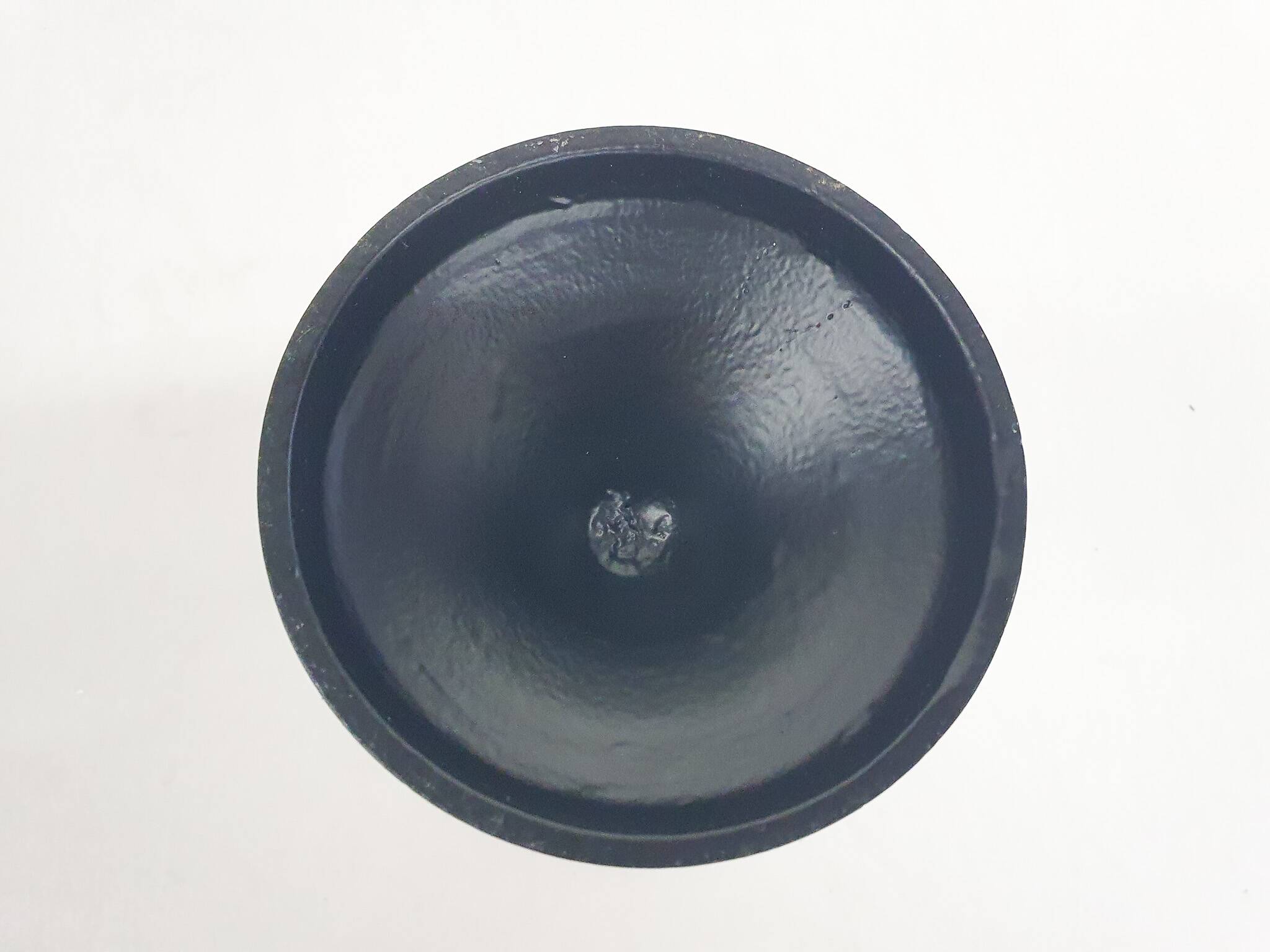 Ensemble de trois bougeoirs design en métal, Danemark