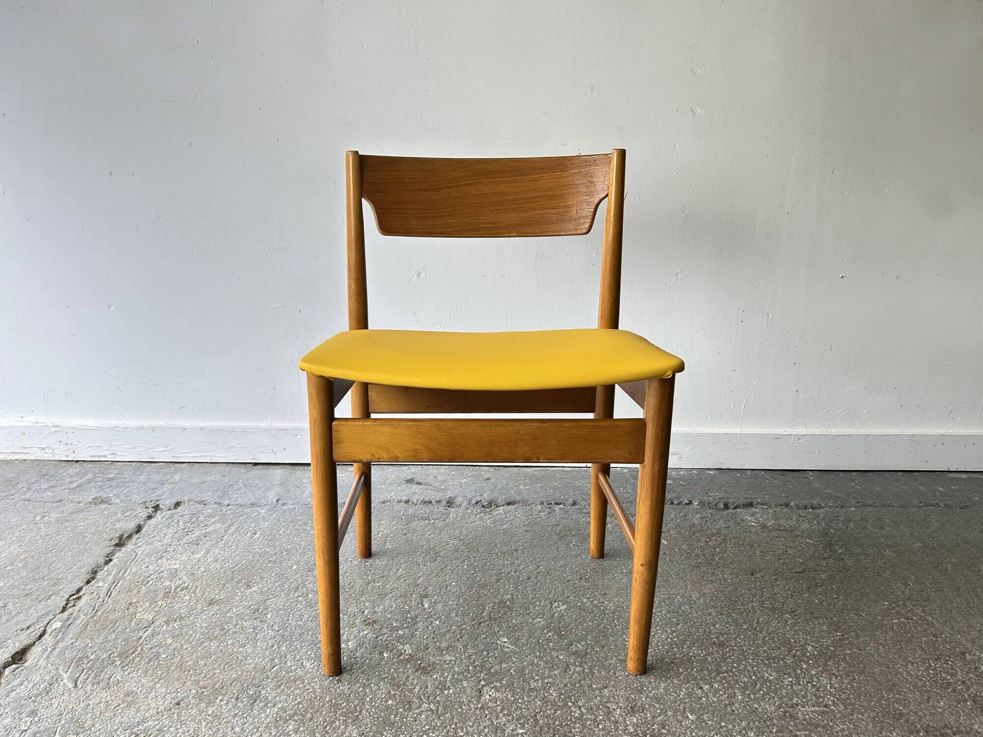 Set of 4 Edmund Homa GFM Polish Mid Century Teak Dining Chairs 1960s