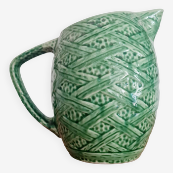 Green slip pitcher