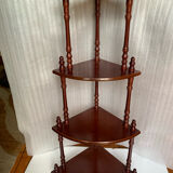 Quarter-circle shelf