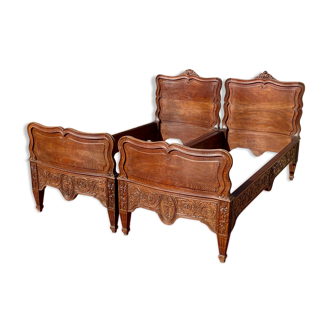 Pair of oak beds style Louis XV /Louis XVI