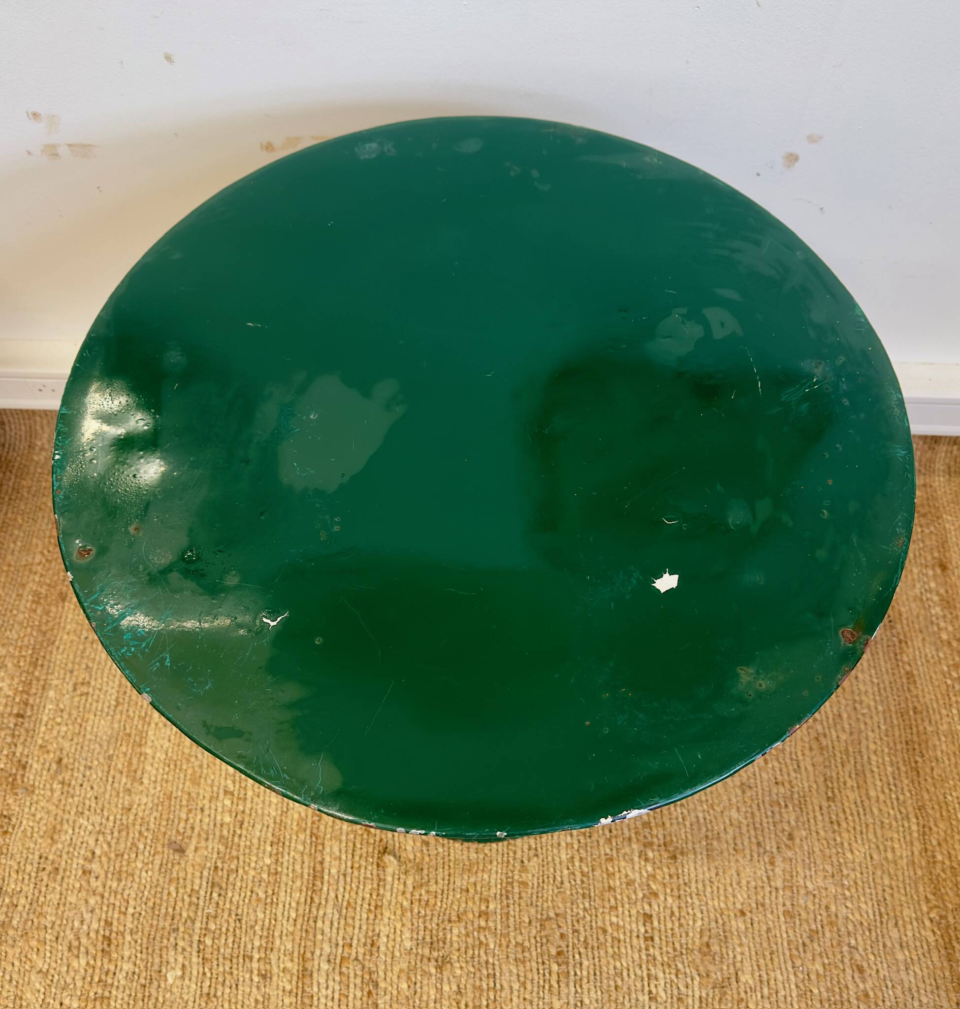 Table bistrot ancienne en métal –Ruffier Grenoble – peinture émaillé