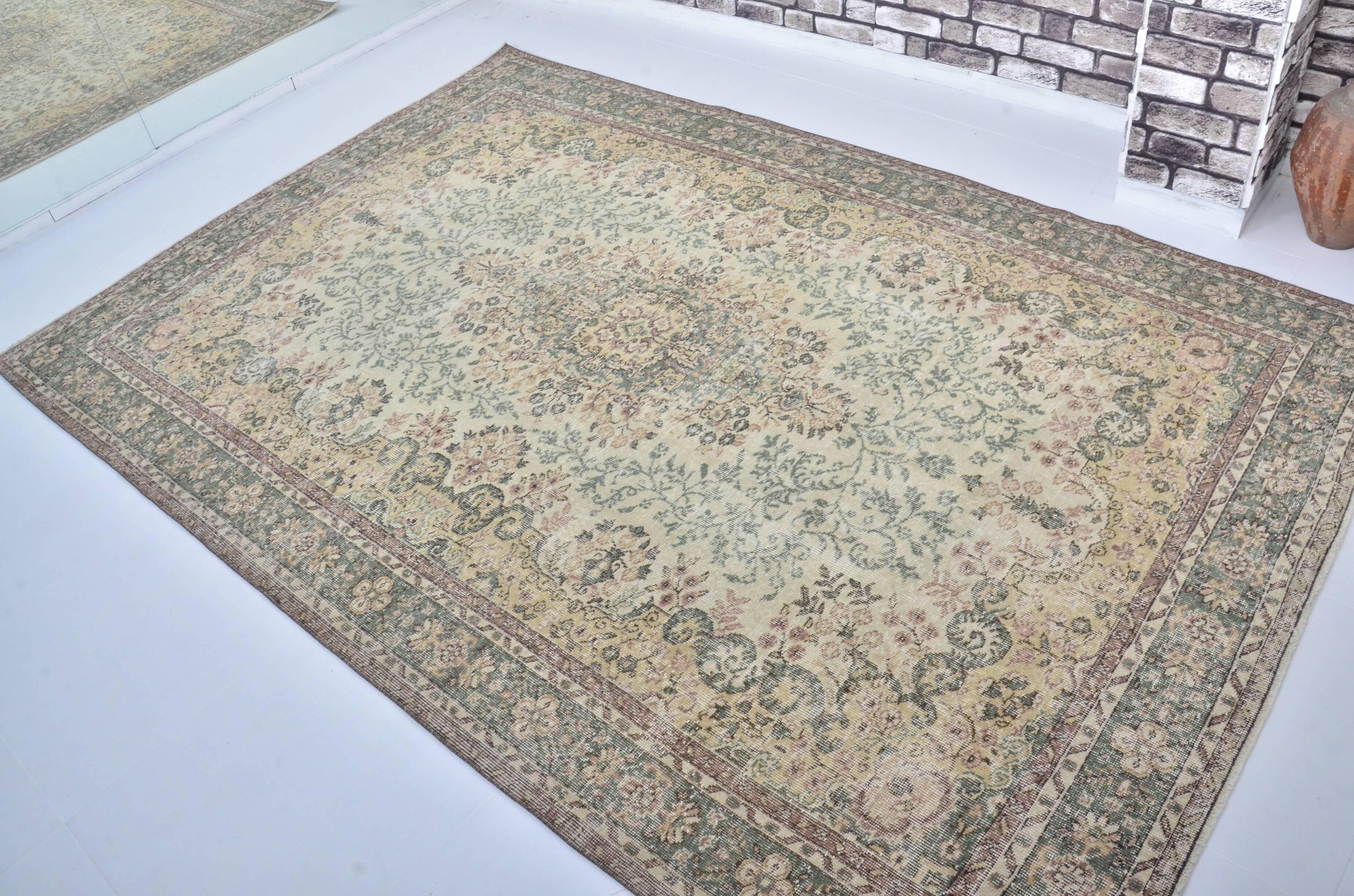 Nomadic Turkish Handknotted Floral Rug sku 3255