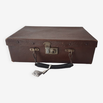 Small/medium-sized antique suitcase