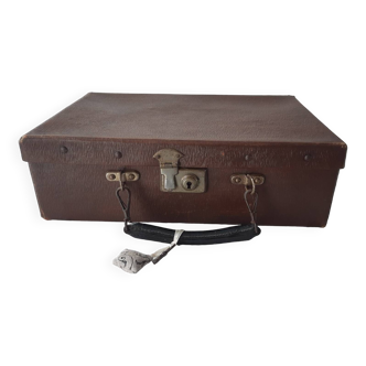 Small/medium-sized antique suitcase