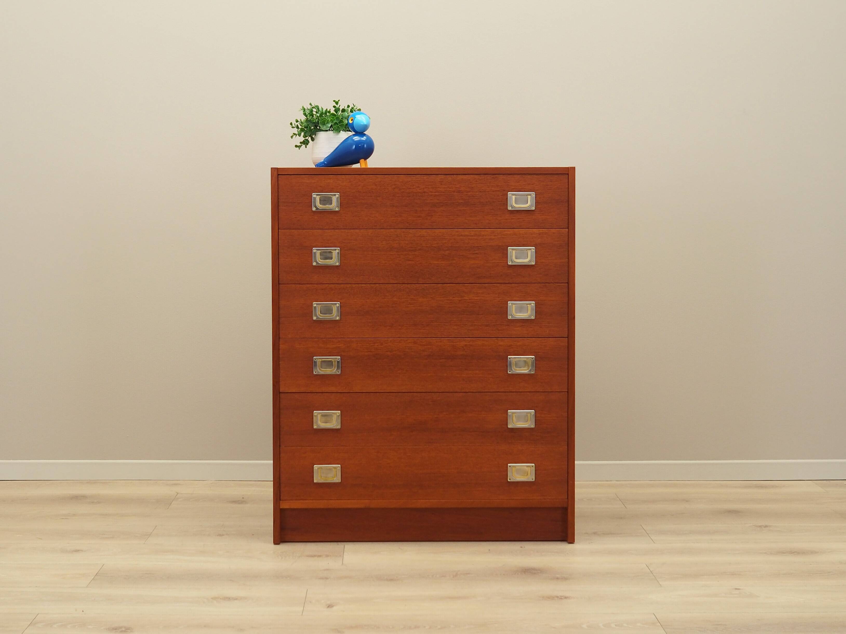 Commode en teck, design danois, années 1960, production : Danemark