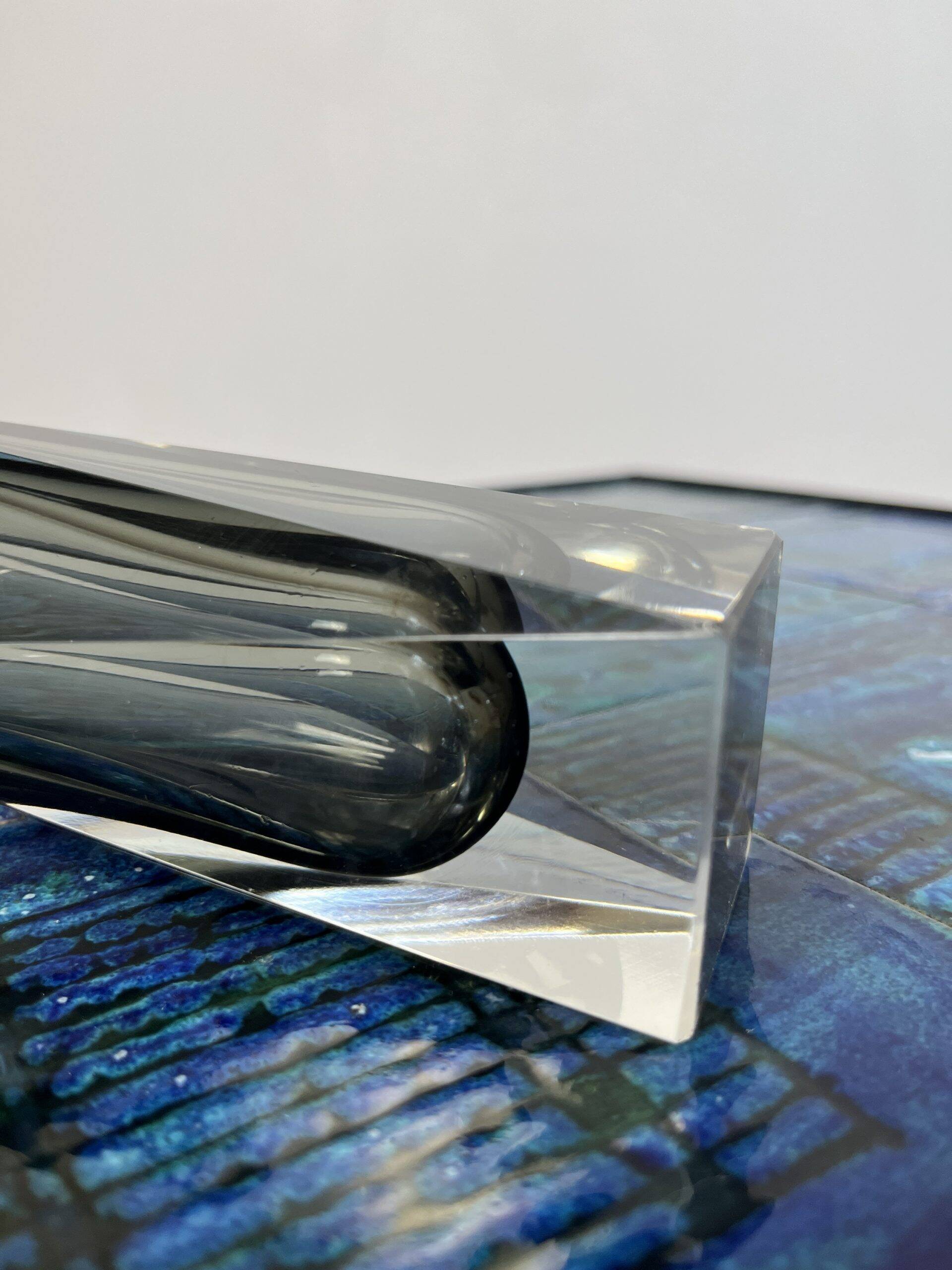 Sommerso vase by Alessandro Mandruzzato in Murano Italy 1970