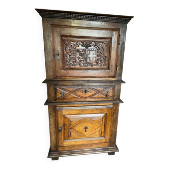 Homme debout ancien
