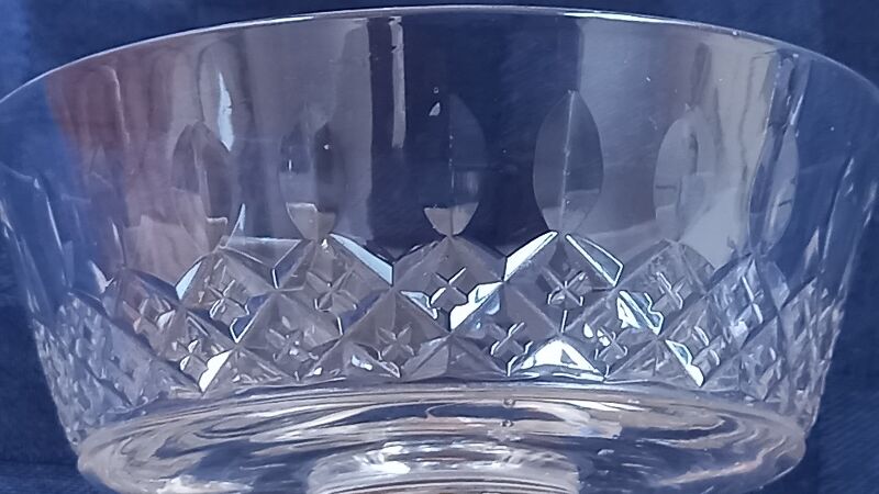 Set of 7 old champagne glasses in cut crystal
