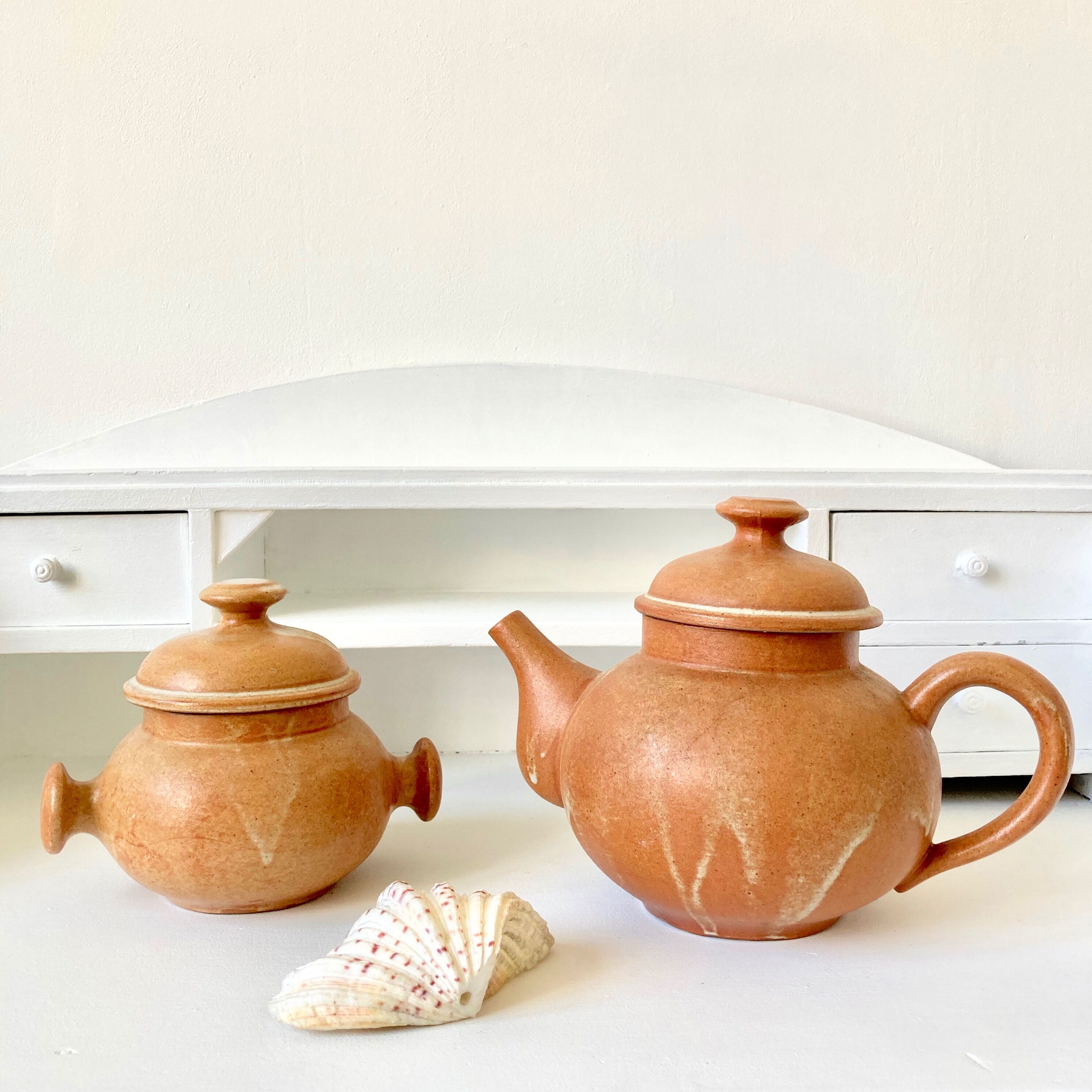 Sandstone and sugar teapot