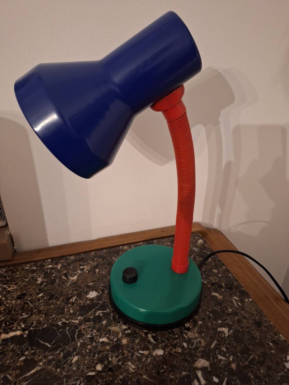 Memphis 80 style desk lamp