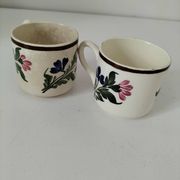 Pair of antique Saint-Amand cups – Floral decoration 4146 (1930s–50s)