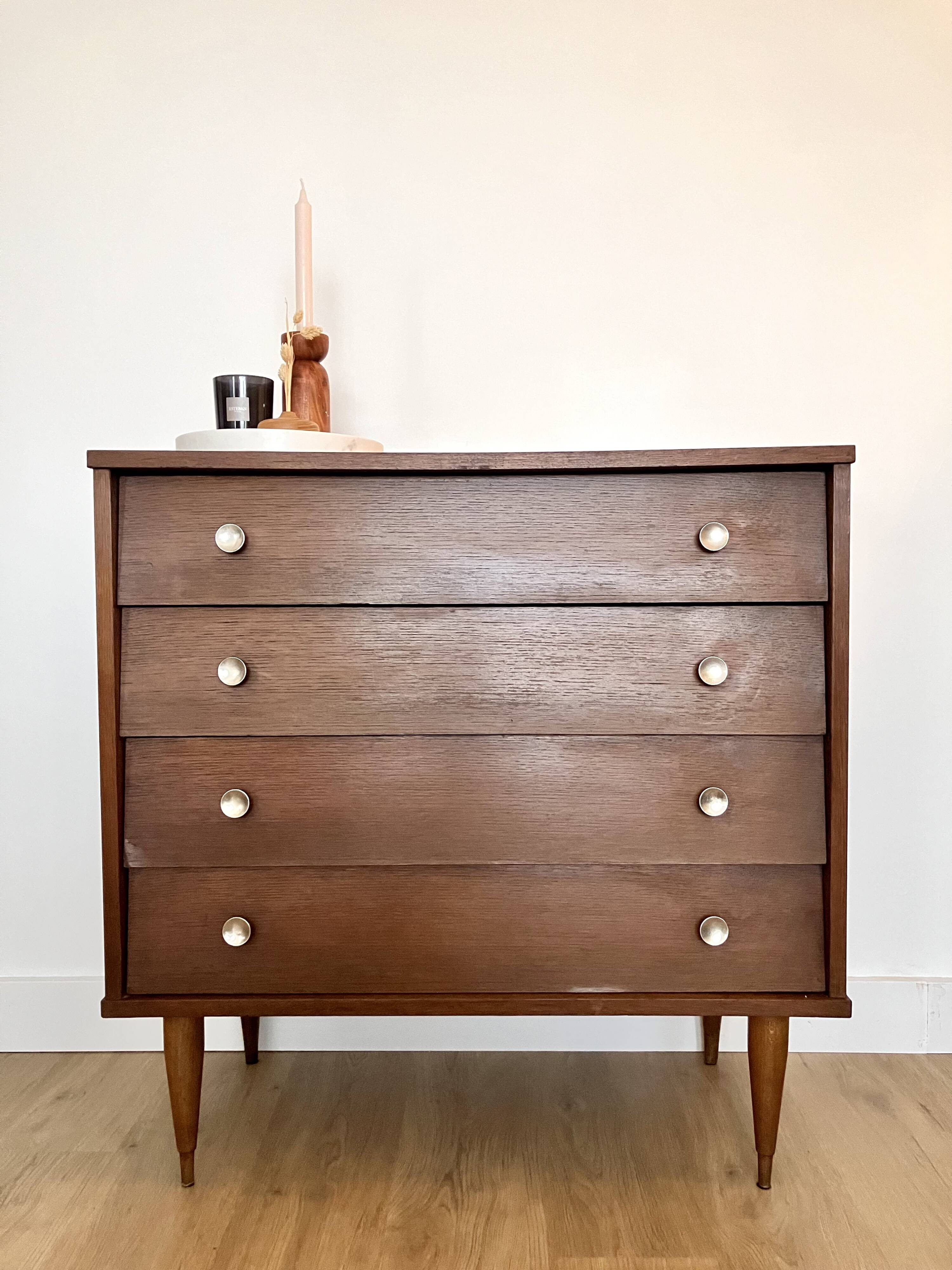 Tapered leg chest of drawers