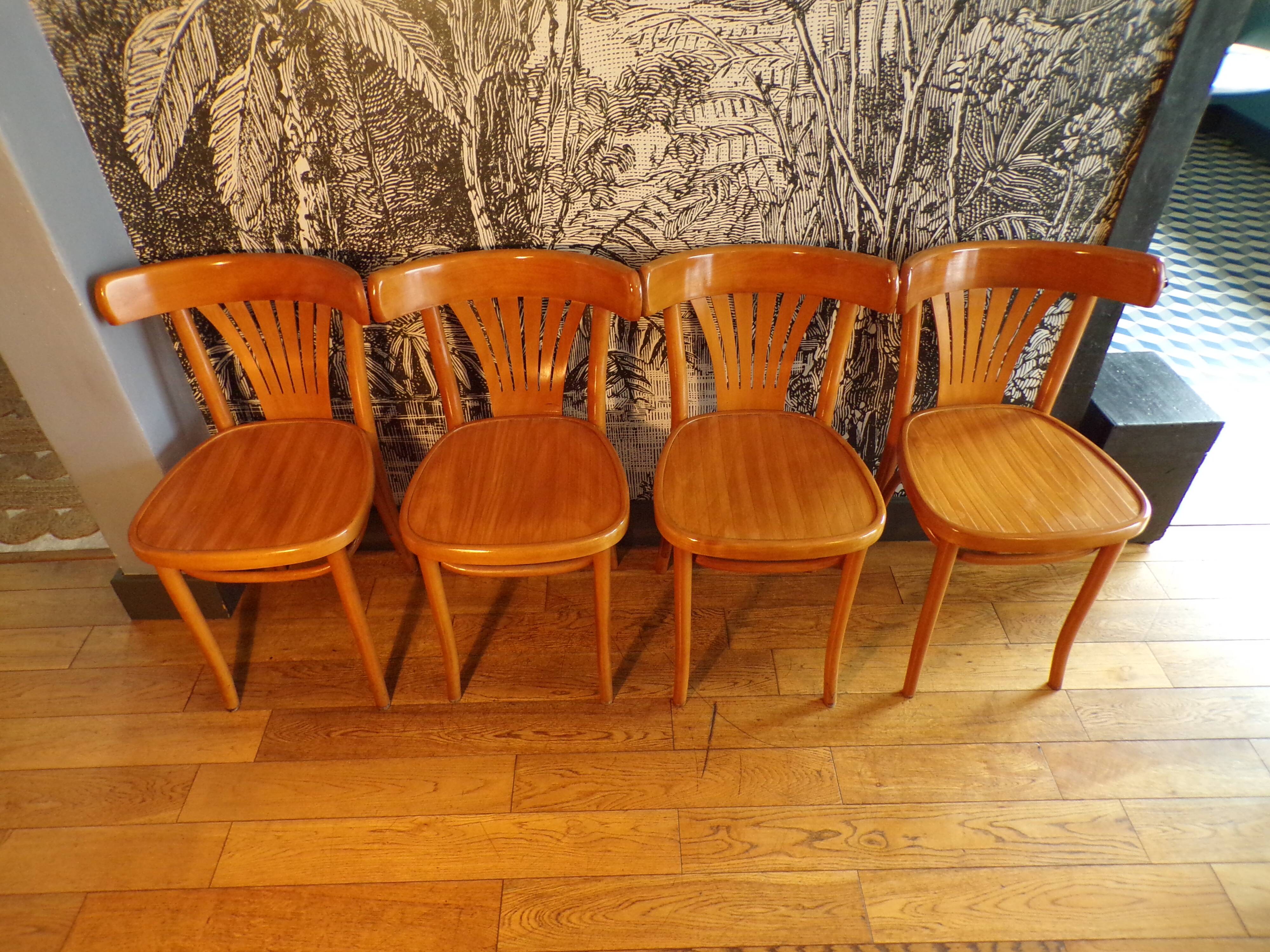 Set of 4 curved wooden bistro chairs