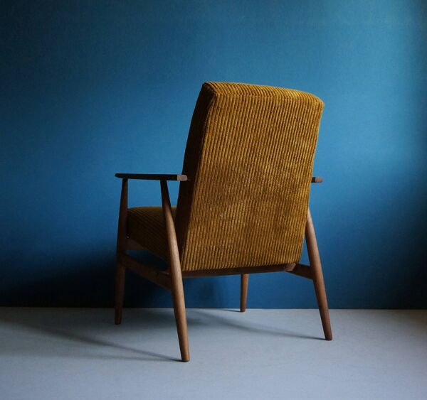 Fauteuil vintage des années 50, moutarde foncé, restauré