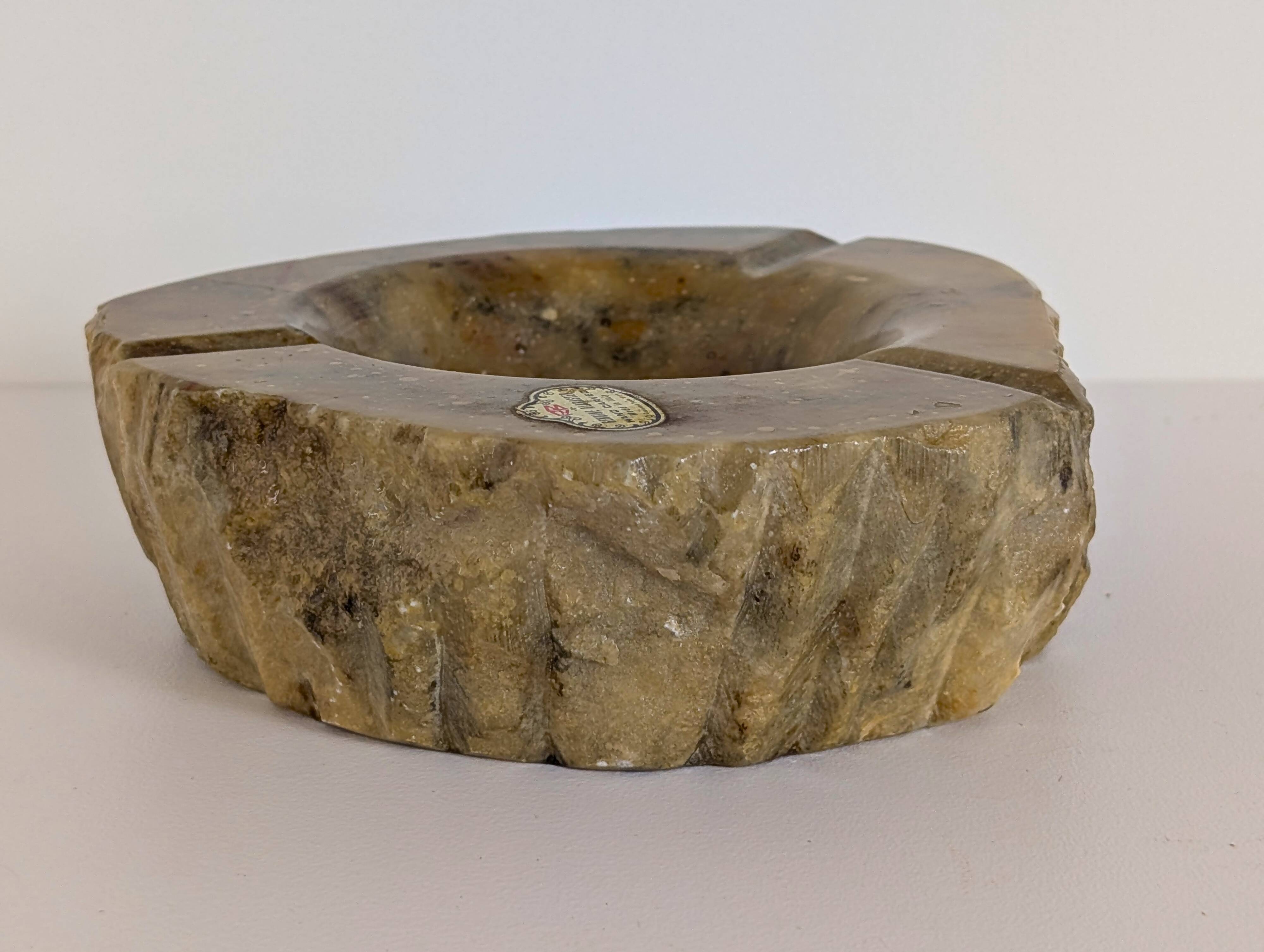 Cendrier italien en albâtre