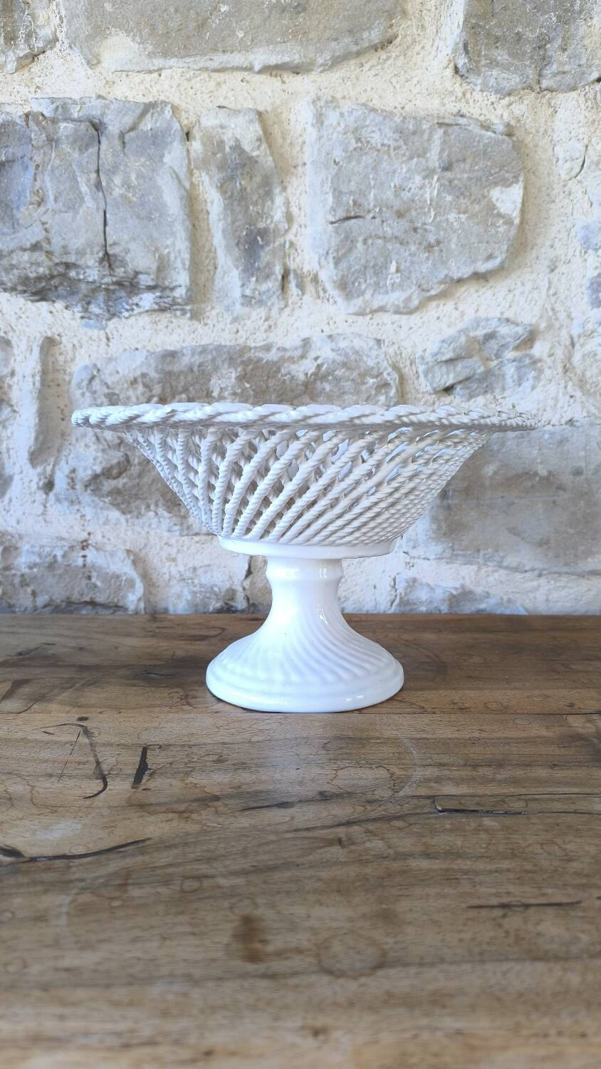 Fruit bowl in woven ceramic
