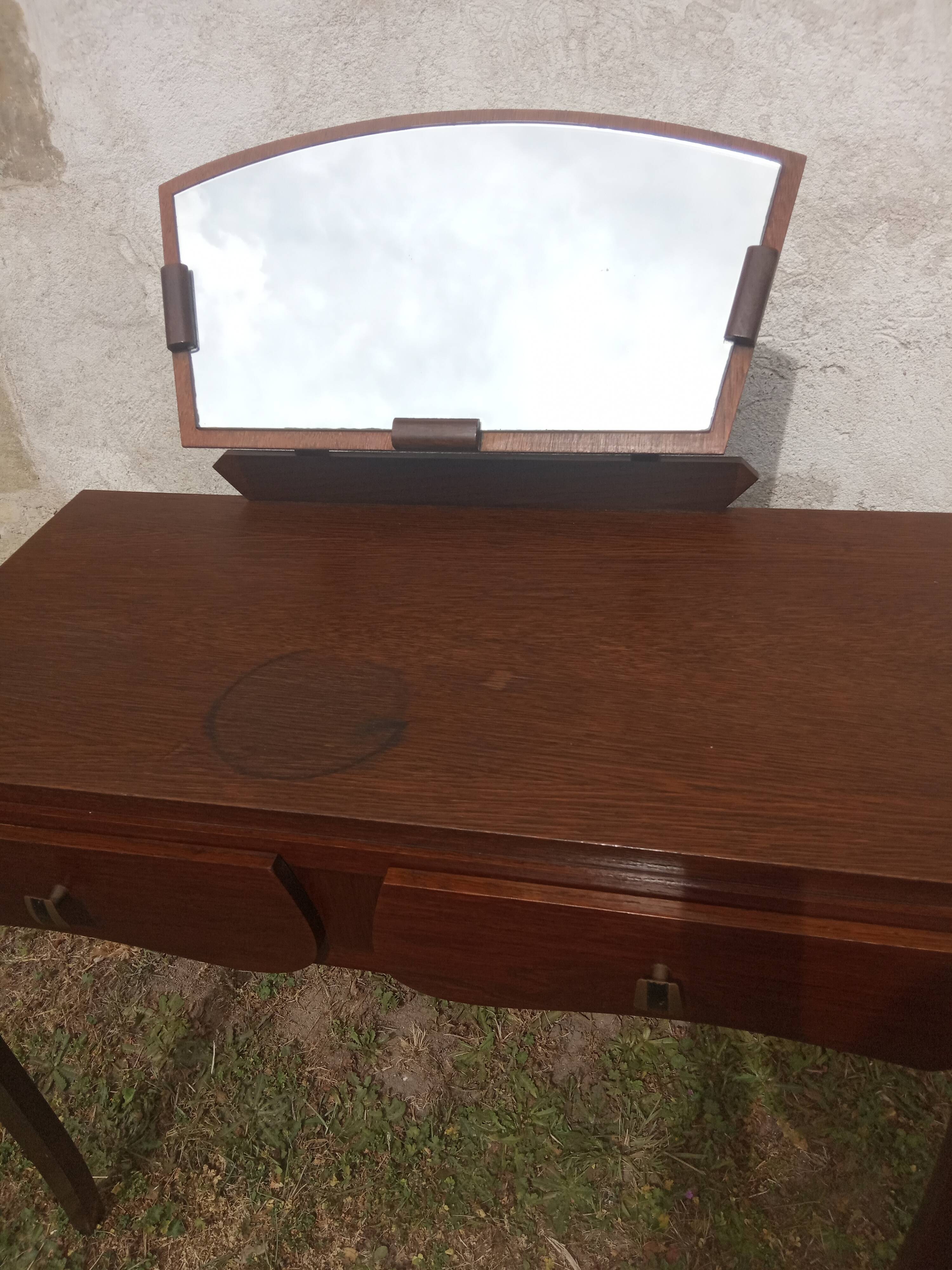 Art Deco hairdresser