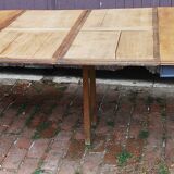 Roundtable with extension cords