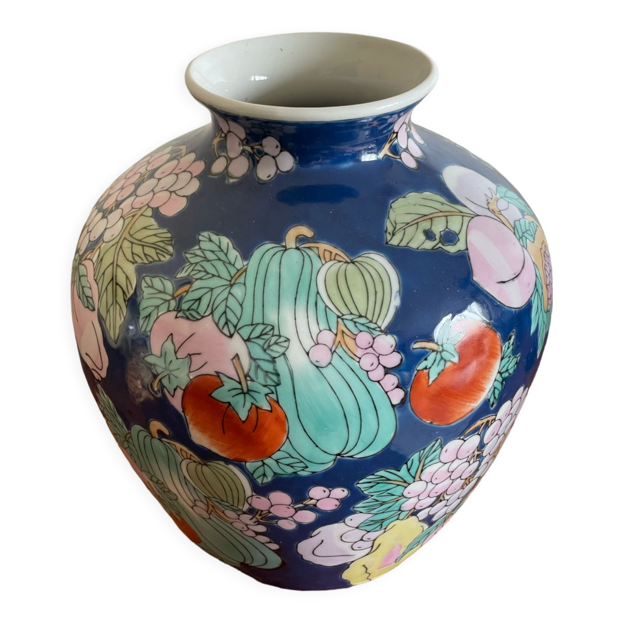 Chinese ball vase floral decoration