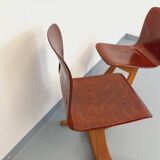 Paire de chaises design vintage ASS Schulmöbel Pagholz Thur-Op-Seat en bois courbé et hêtre