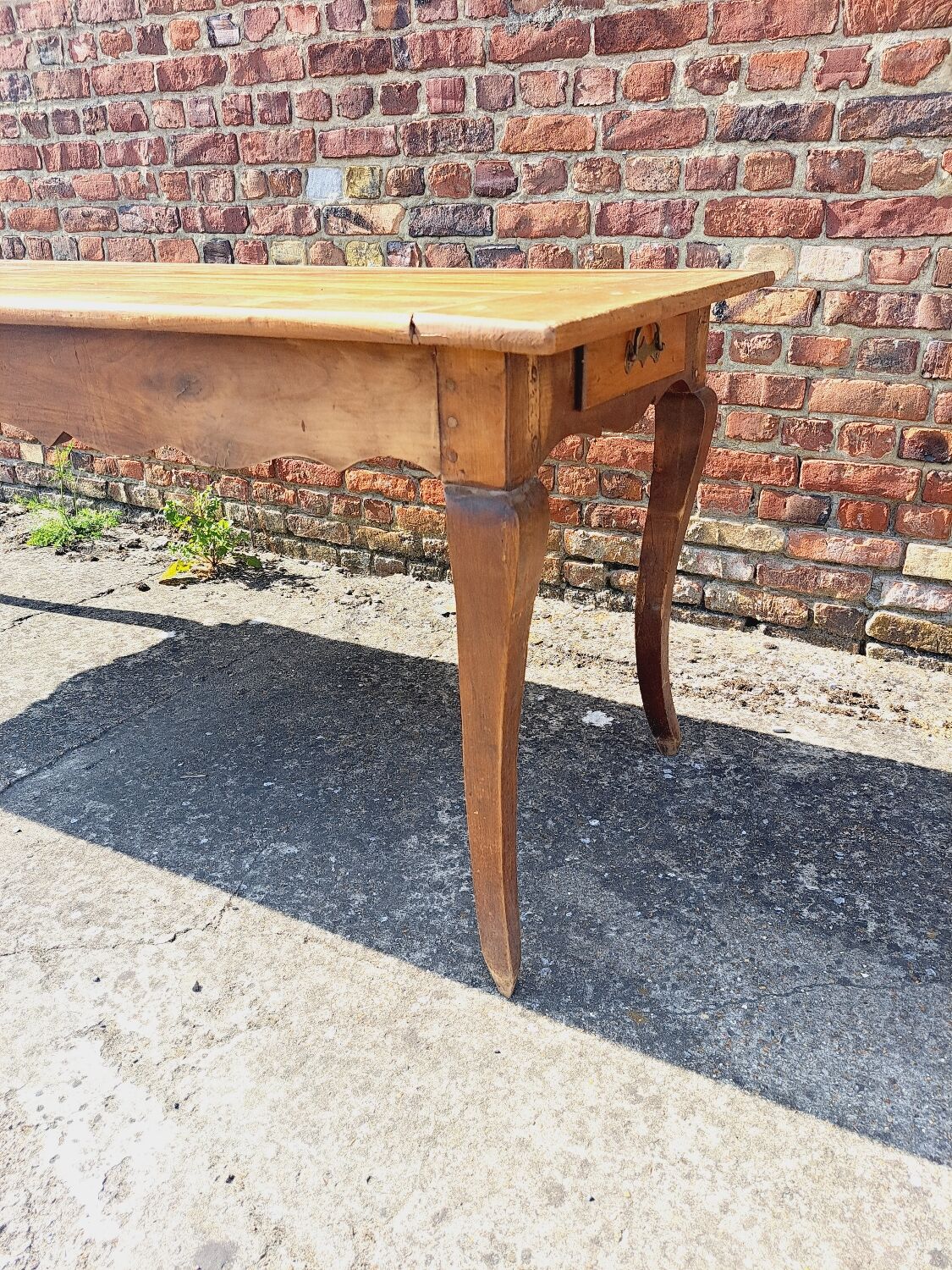 Farmhouse table with drawer and extension
