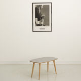 Light grey scquircle coffee table (80x45cm)