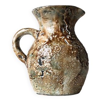 Handmade ceramic pitcher enamels lava cyclops honey: a captivating mix of colors